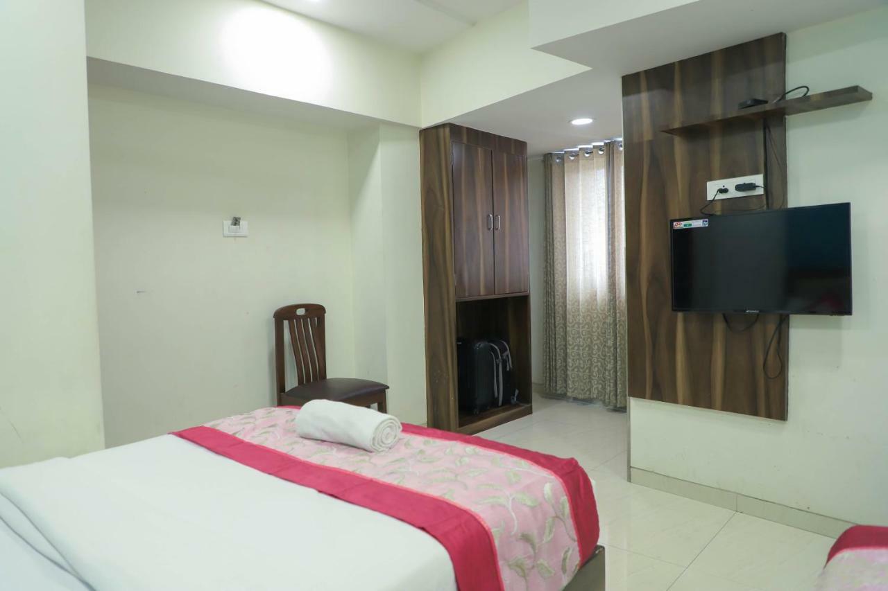 Hotel Plaza Executive - Near Bkc Bombay Exterior foto